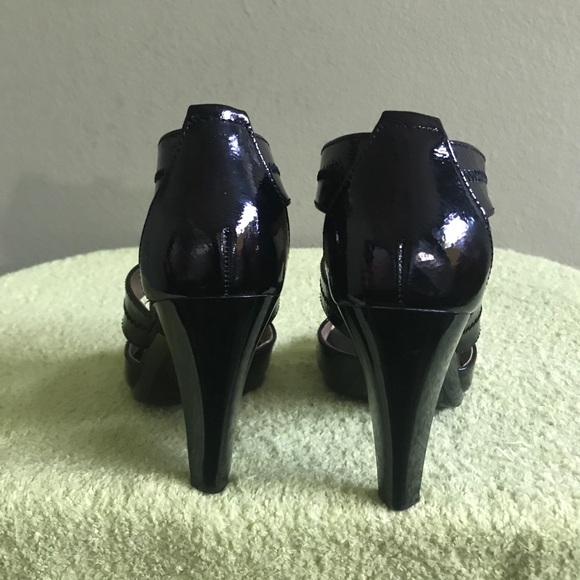 New Michael Kors Black Patent Leather Open Toe Zipper Heels Size 6 - Picture 5 of 14